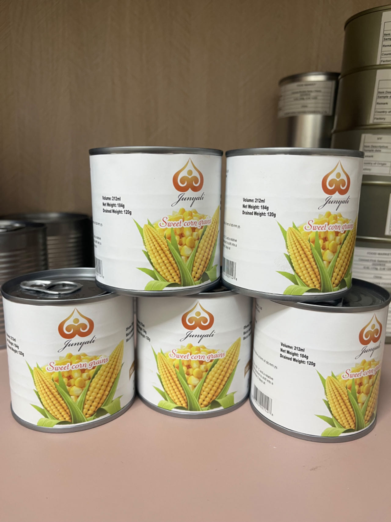 Canned sweet corn kernel